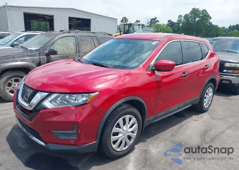 2017 Nissan Rogue S z USA, uszkodzony, nr VIN 5N1AT2MT5HC875740